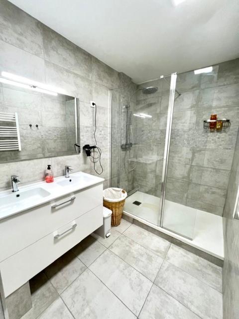 Appartement En Centre-Ville Bussy-Saint-Georges Eksteriør billede